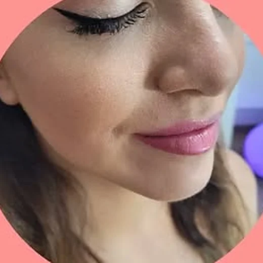 Maquillaje de ojos y labios